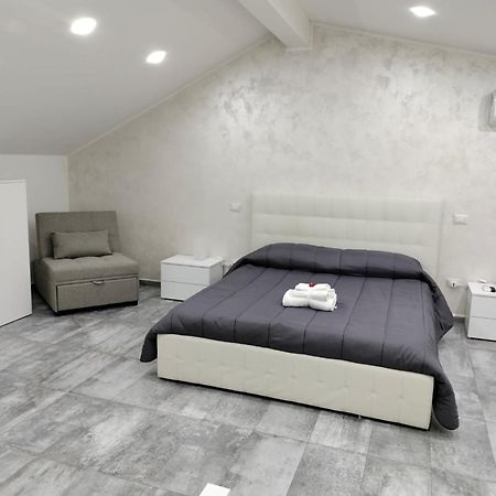 Holiday Home Litteri One คาตาเนีย ภายนอก รูปภาพ